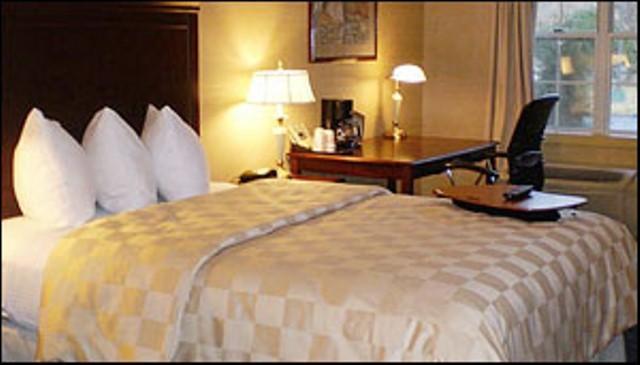 Newbury Inn บรูคฟิลด์ ห้อง รูปภาพ